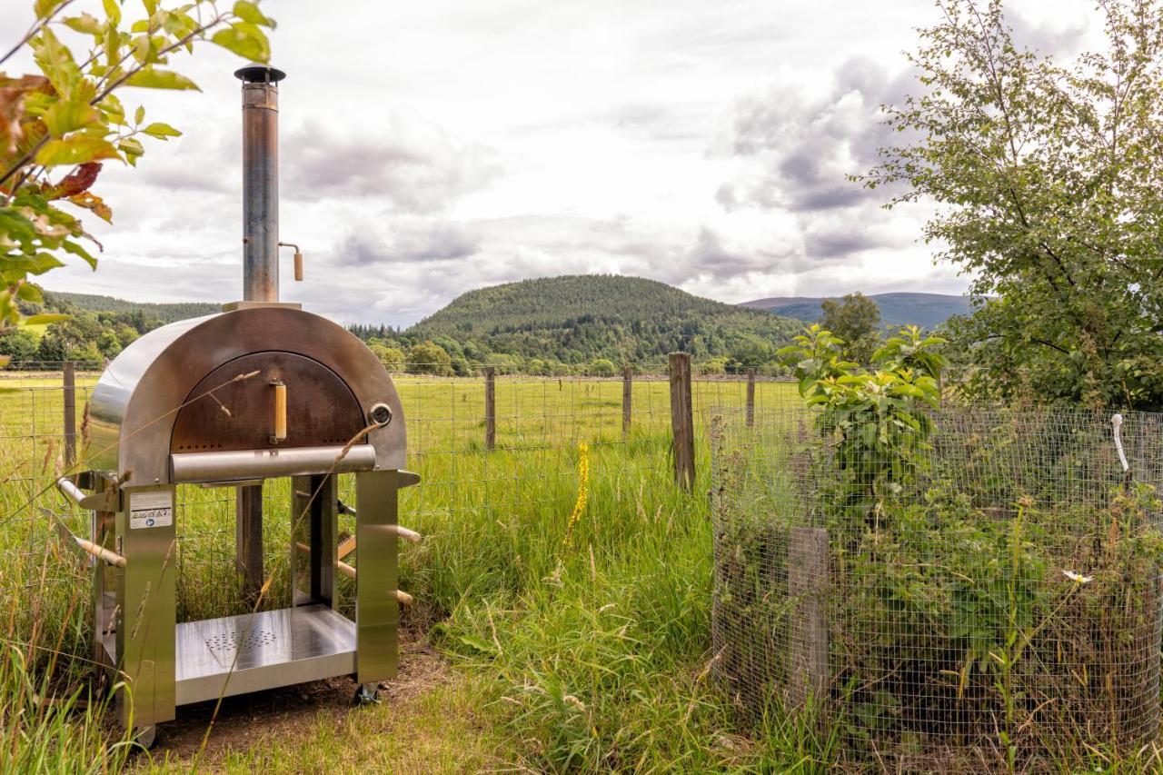 Enchanting Tiny House With Wood Burner And Hot Tub In Cairngorms Vakantiehuis Ballater
